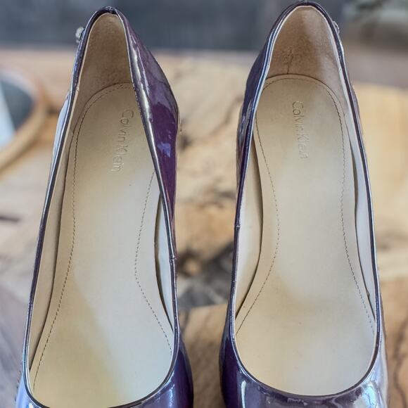 Calvin Klein Emmy Two-Toned Patent Leather Platform Heels in Plum, Women's 8.5W - Picture 4 of 10